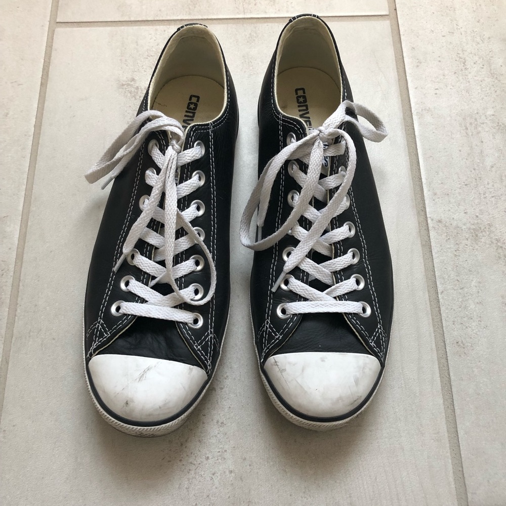 Converse All-Stars Leather (men’s 9, women’s 10.5)